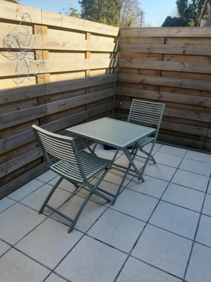 Gite Le Pt'I Baillis Nismes Exteriör bild